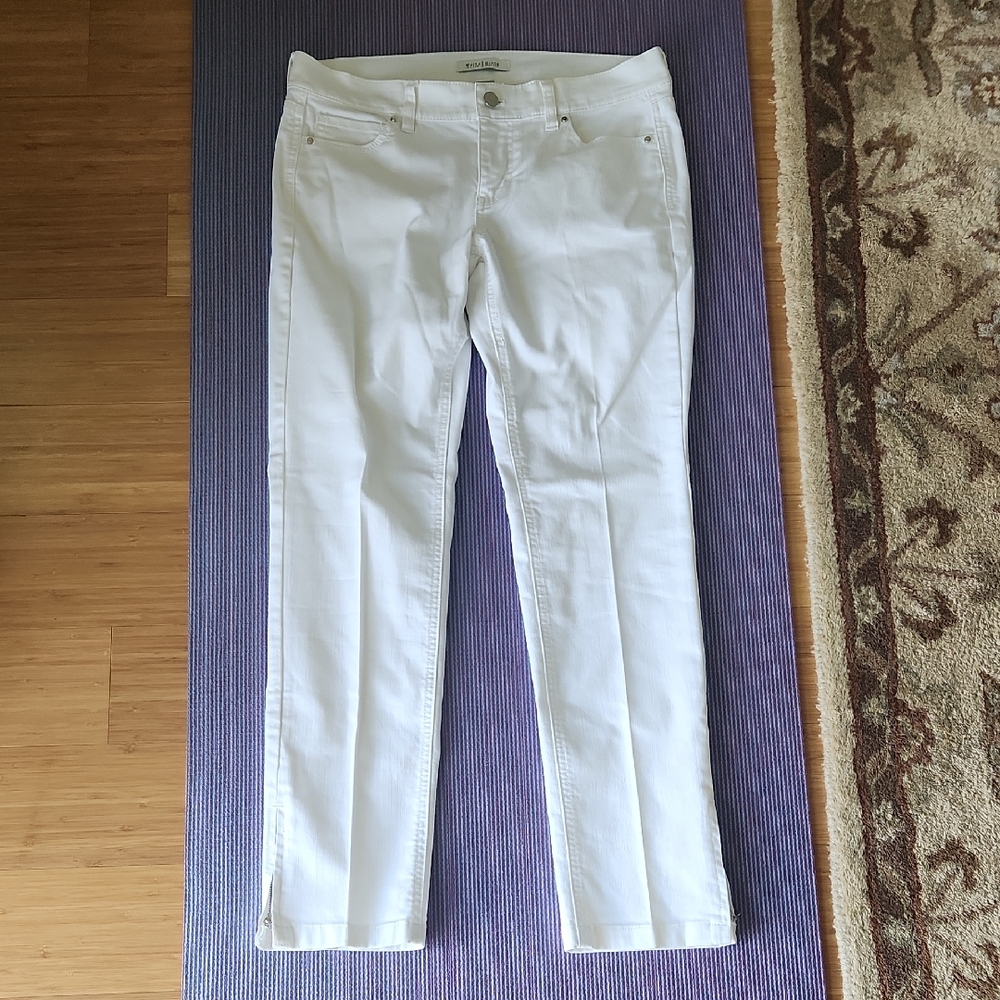 White House Black Market Noir 6 Ankle White Jeans With Zippers